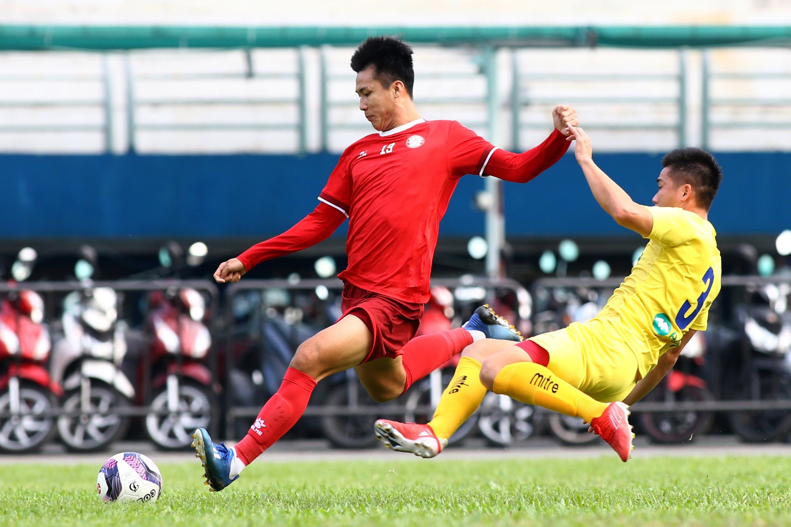 hoang thinh tro lai clb tphcm anh 3