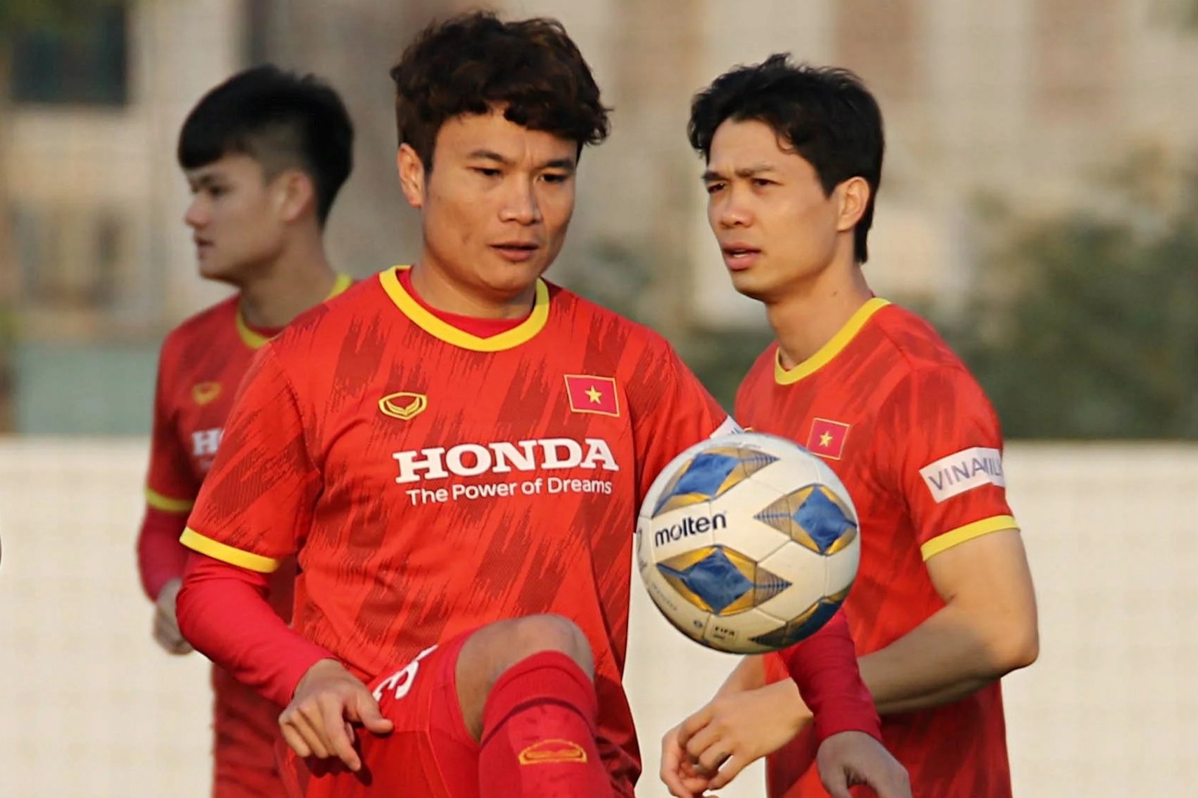 Tuyen Viet Nam chuan bi da noi bo truoc khi di Australia hinh anh