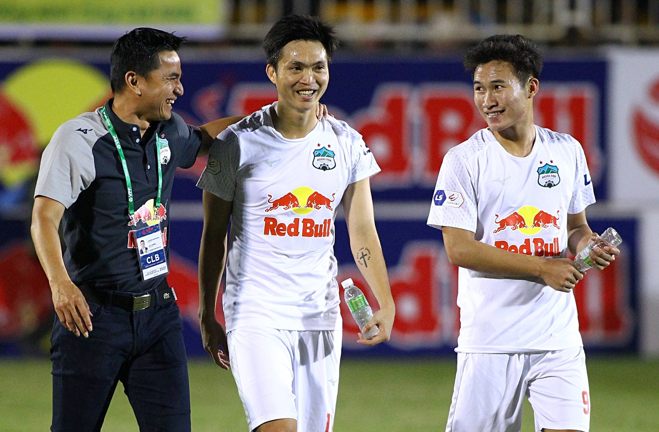 hai phong ky 6 cau thu hagl anh 1