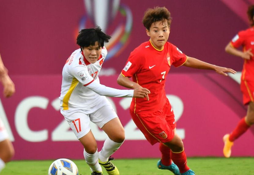 HLV Mai Duc Chung: 'Kho trach tuyen Thai Lan' hinh anh