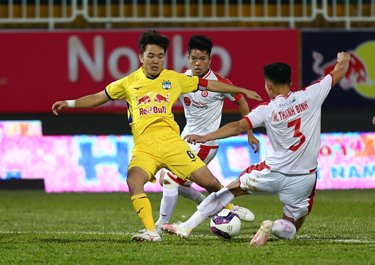 Cong Phuong la het an mung cu panenka thanh cong anh 8