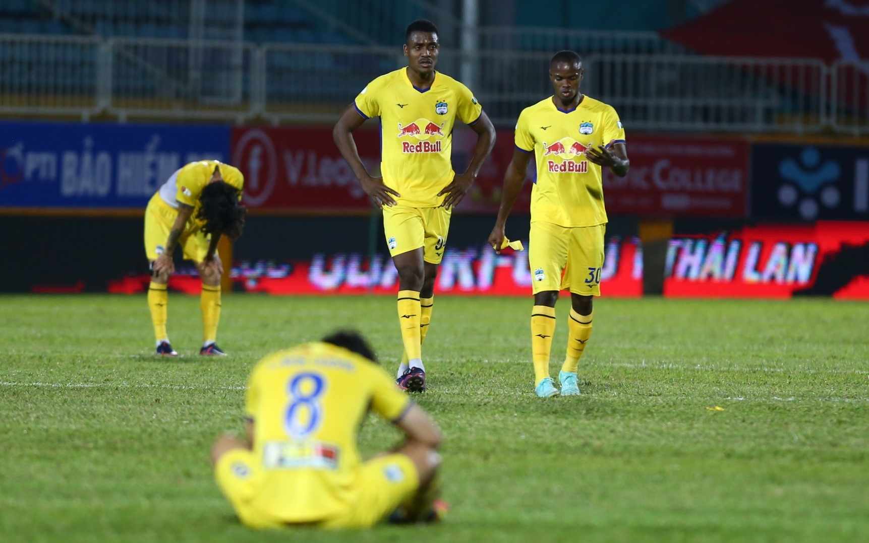 Cong Phuong la het an mung cu panenka thanh cong anh 10