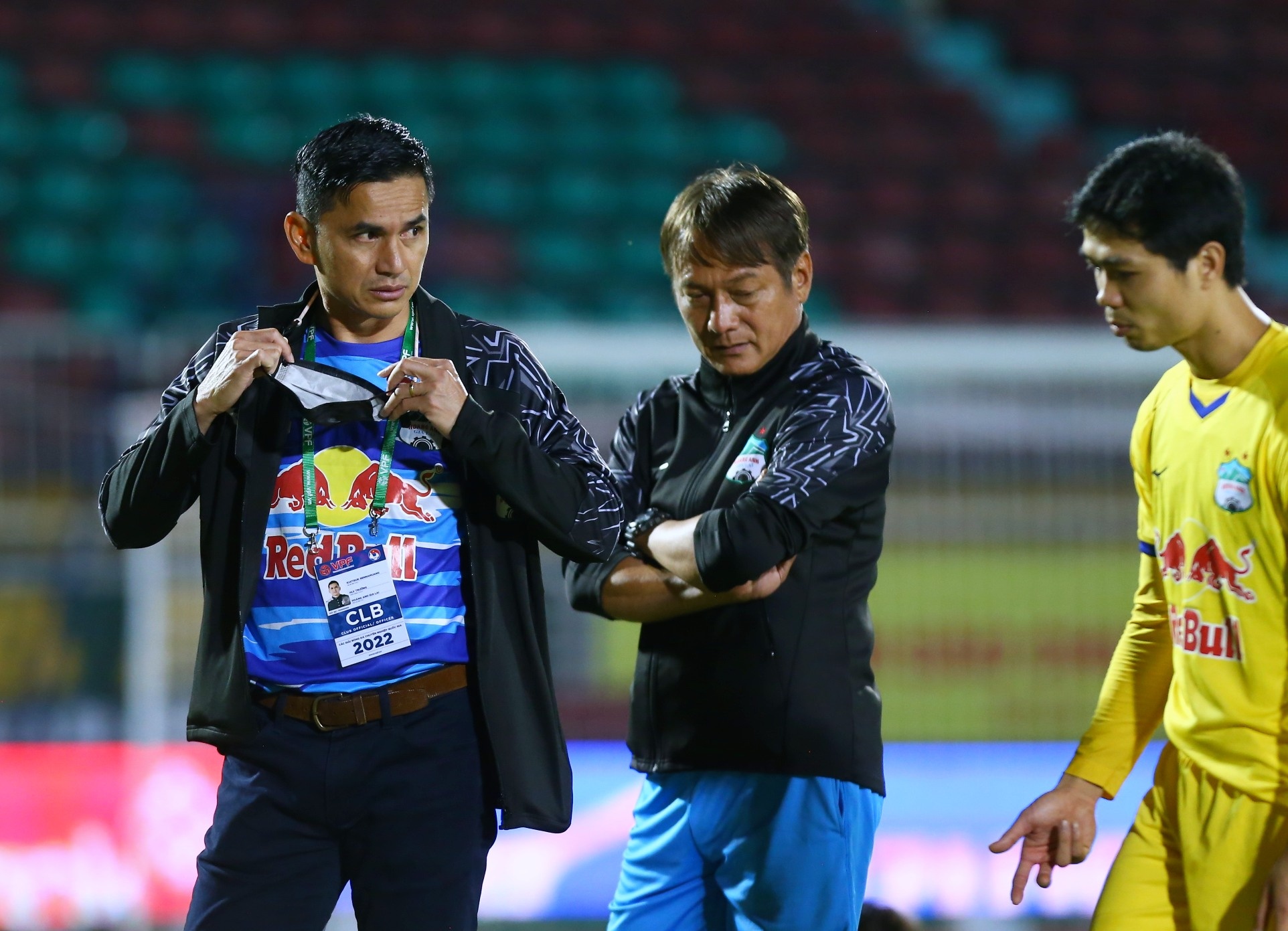 cong phuong suyt lap hattrick truoc viettel anh 1