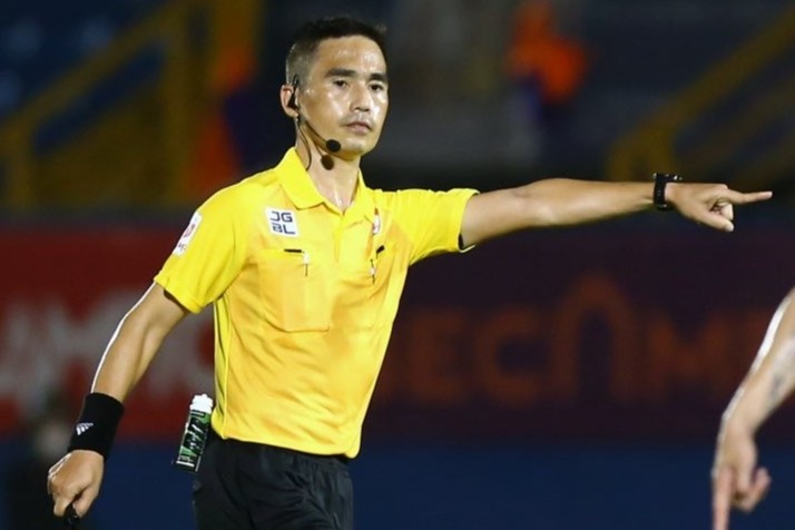 Trong tai V.League lien tuc mac loi do dau? hinh anh