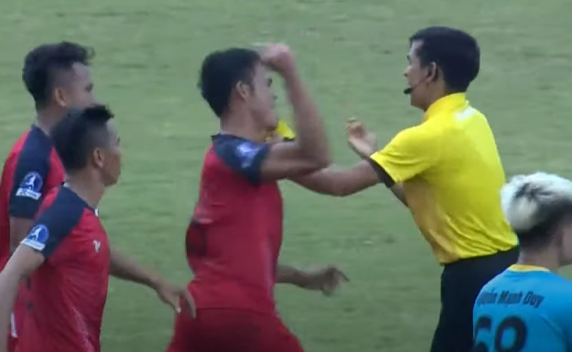 Ban ky luat VFF se xu nang cau thu dam trong tai hinh anh