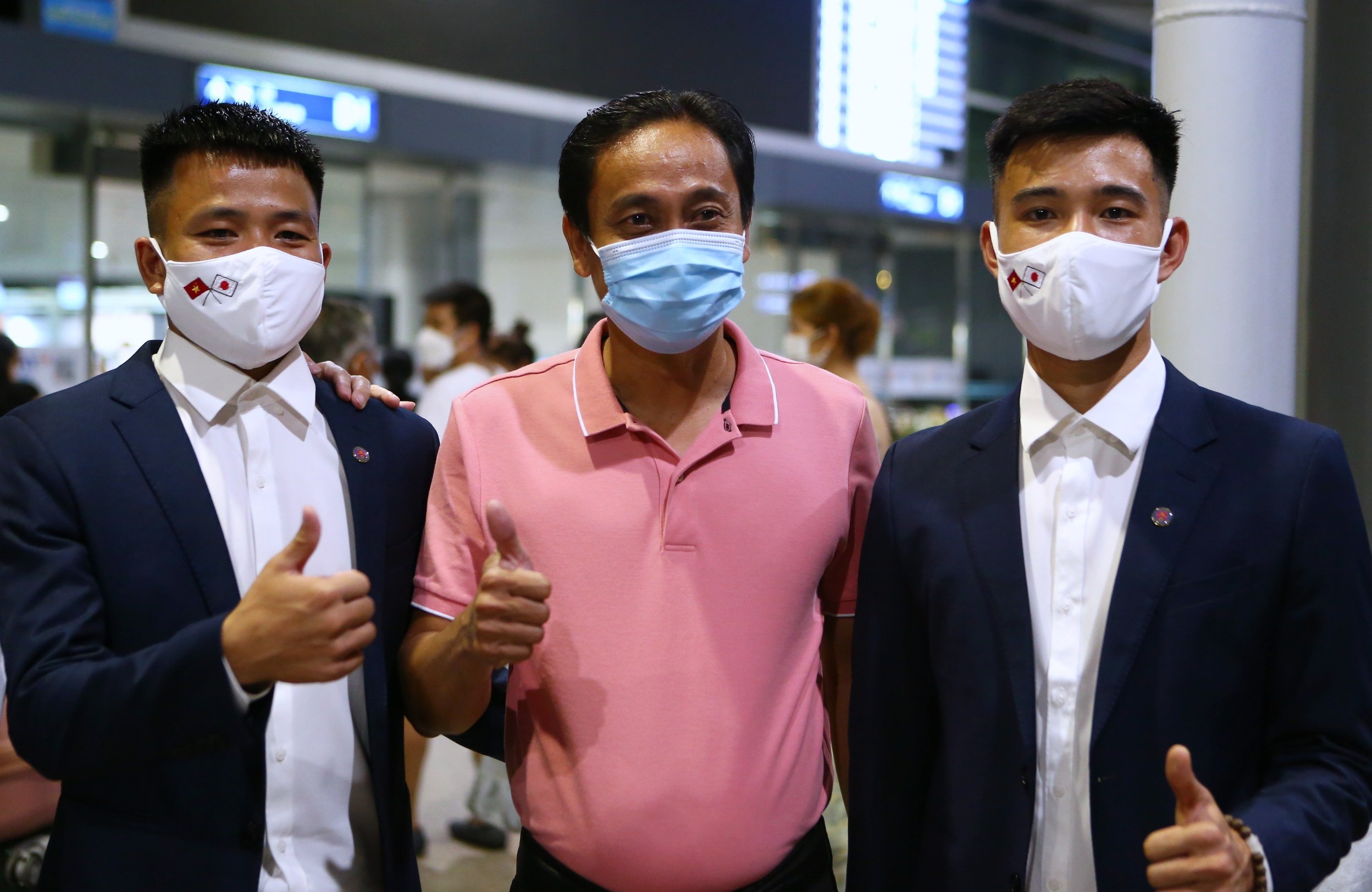 Tuyen thu U23 Viet Nam sang Nhat Ban thi dau anh 4