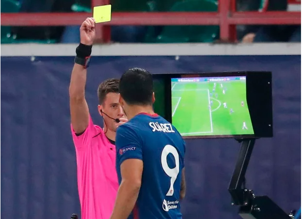 HLV Park co bi phat vi xem len VAR anh 2