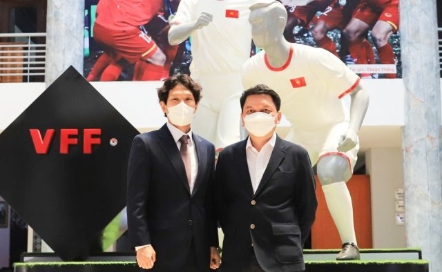 HLV Han Quoc ky hop dong 1 nam voi VFF anh 1