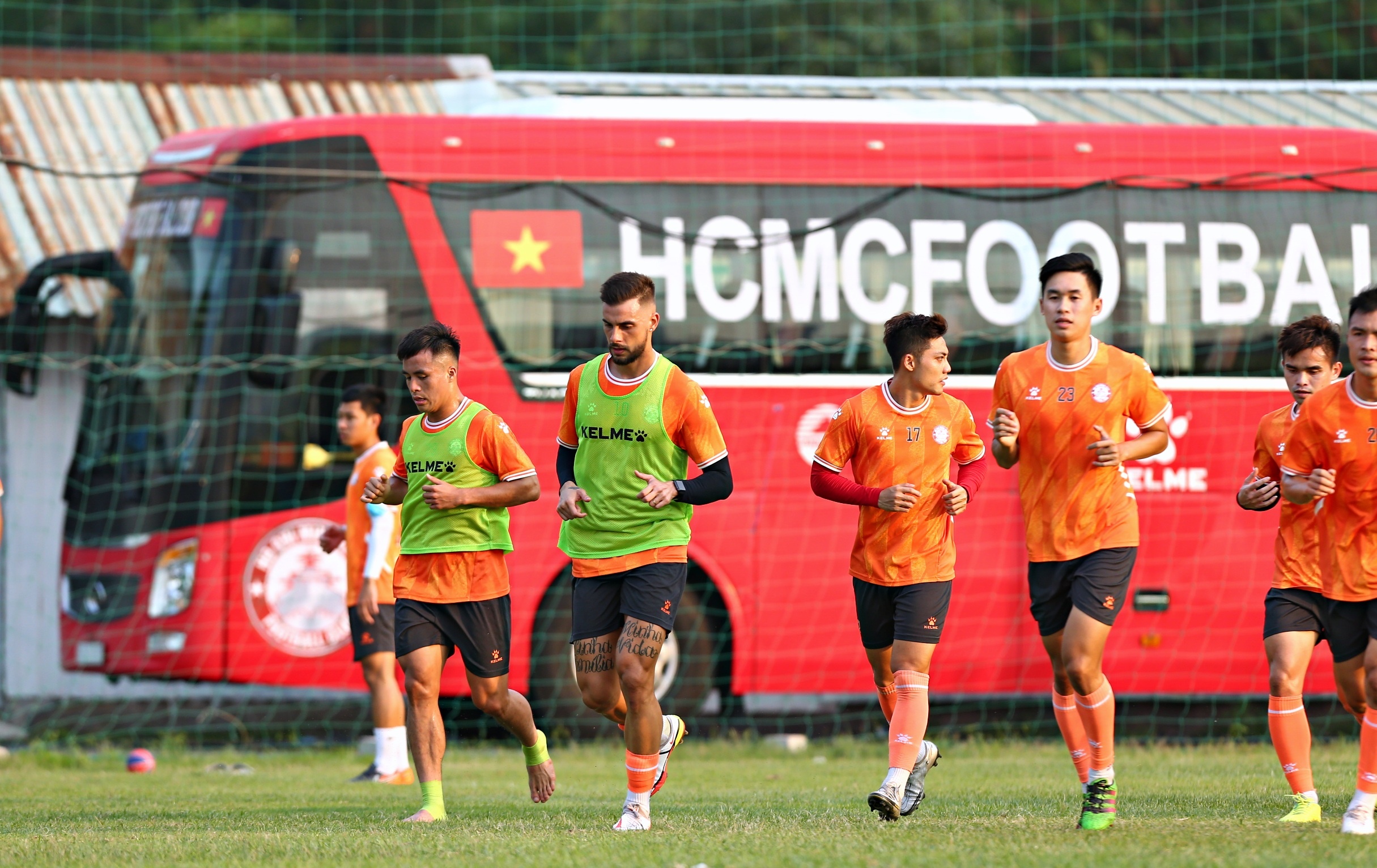 cau thu tp.hcm lan cong dinh cong anh 10