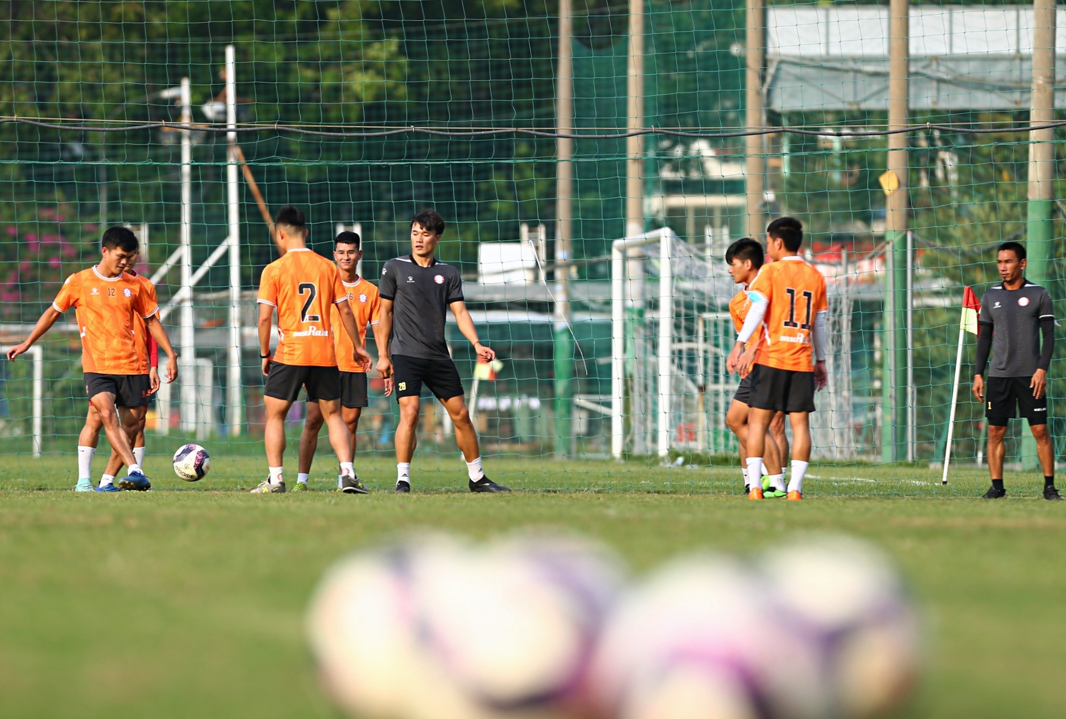 11 cau thu tp.hcm lan cong anh 1