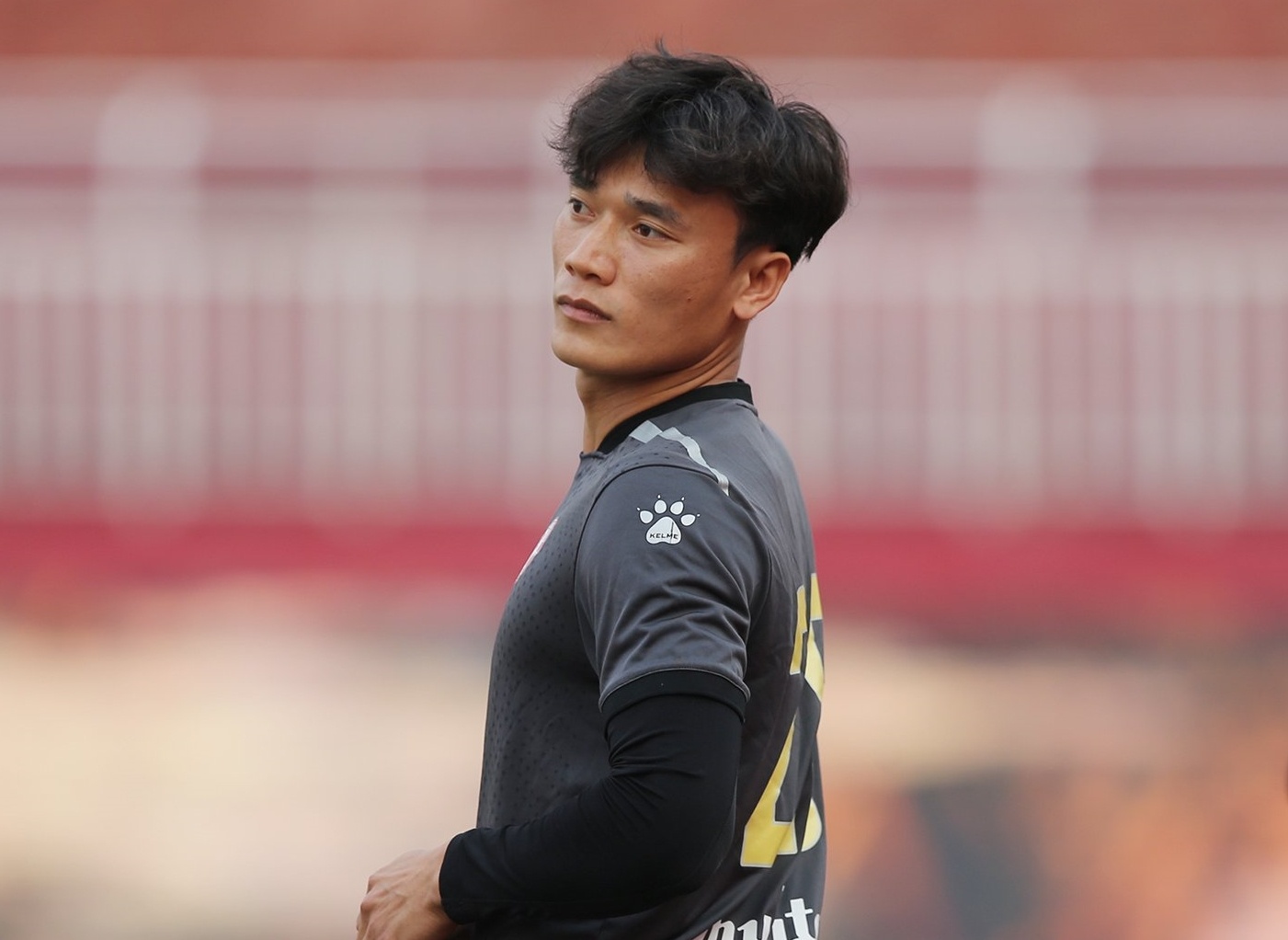 11 cau thu TP.HCM doi dien tuong lai bat dinh hinh anh