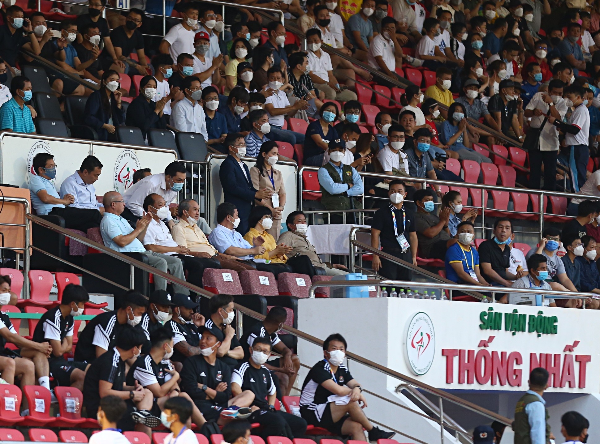 bau duc tiec nuoi tran thua HAGL anh 1