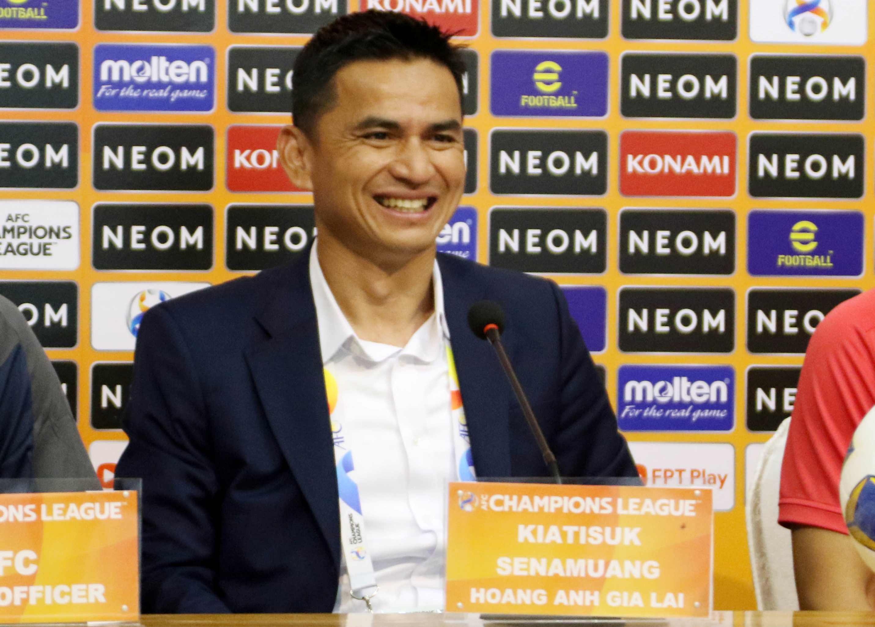 Kiatisuk: 'HAGL thua vi thieu may man' hinh anh