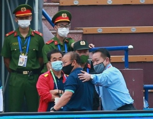 HLV Park bi giam sat AFC nhac nho hinh anh