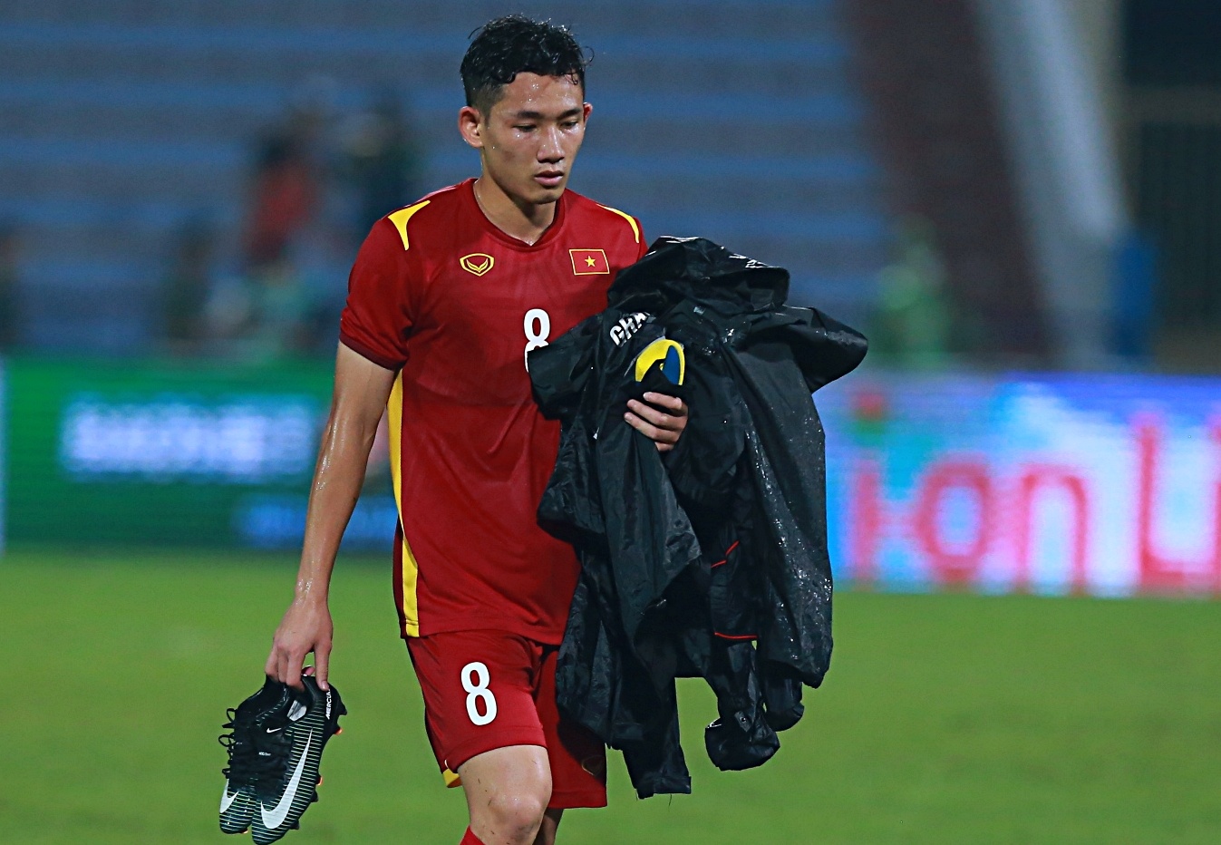 Nguyen Hai Long phai nhoi the luc sau tran hoa Philippines hinh anh