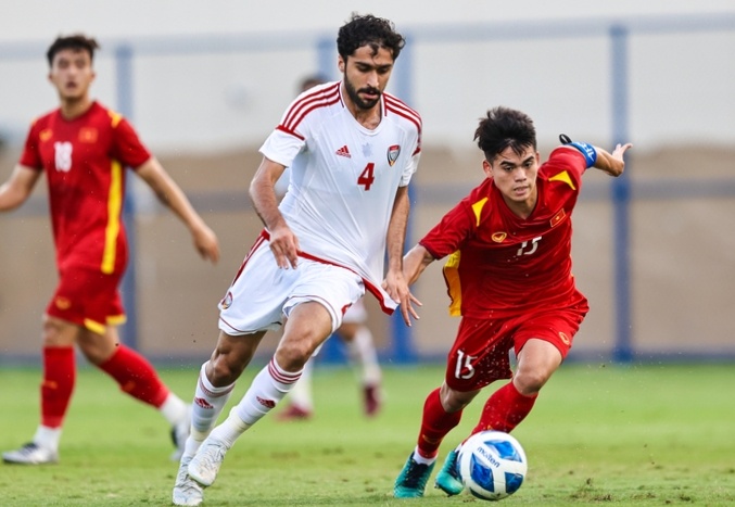 U23 Viet Nam thua dam truoc chu nha UAE hinh anh