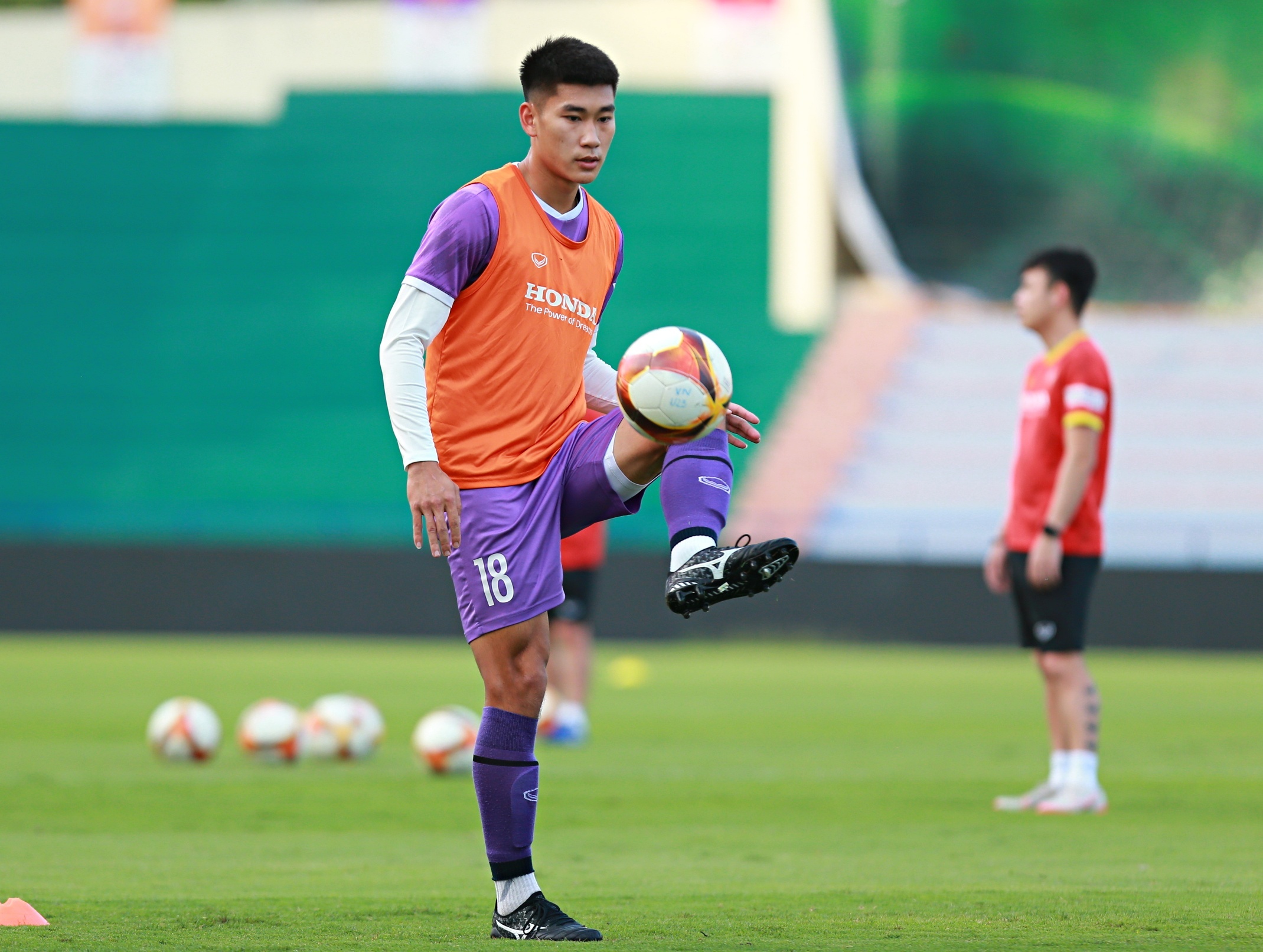 Nham Manh Dung than trong truoc Thai Lan anh 1