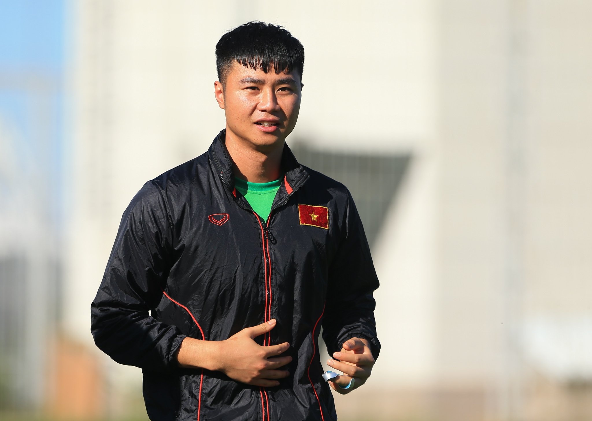 Van Toan nep ngon tay truoc tran gap U23 Han Quoc hinh anh