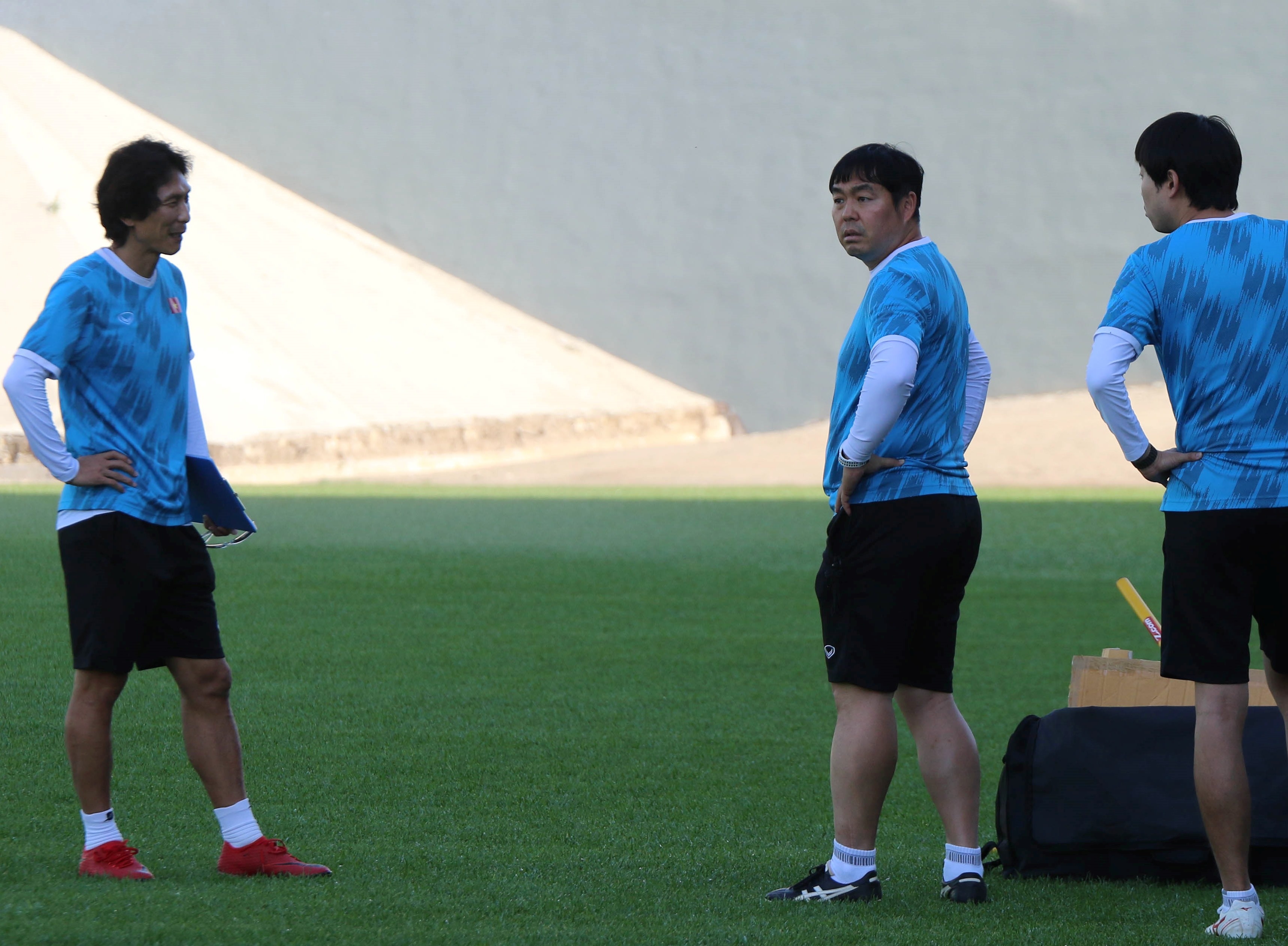 U23 Viet ru bo ap luc truoc tran gap Malaysia anh 3