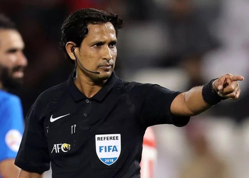 Trong tai Sri Lanka bat tran U23 Viet Nam gap Malaysia hinh anh