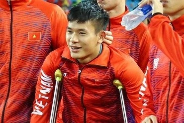 Le Van Xuan mat 6 thang de binh phuc hinh anh