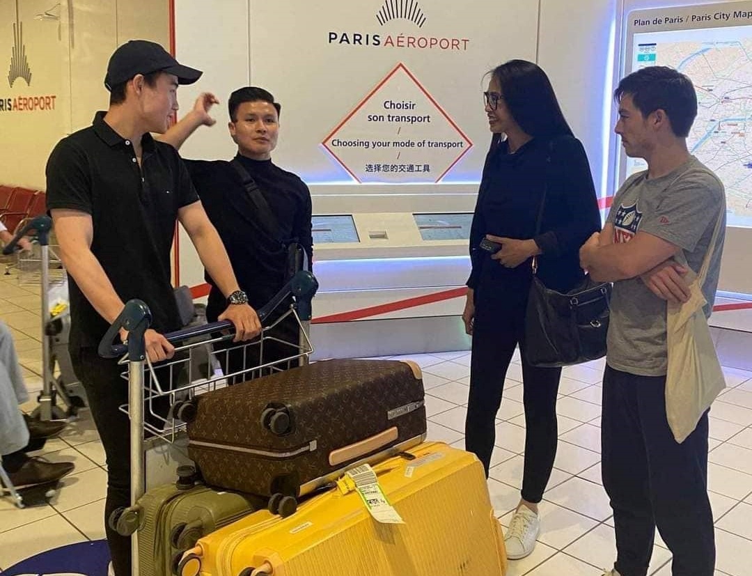 Quang Hai kiem tra y te o Pau anh 1