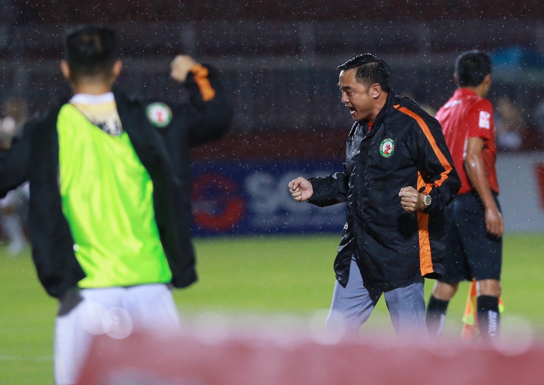 Ngoai binh CLB Sai Gon gay han voi Adriano Schmidt anh 5