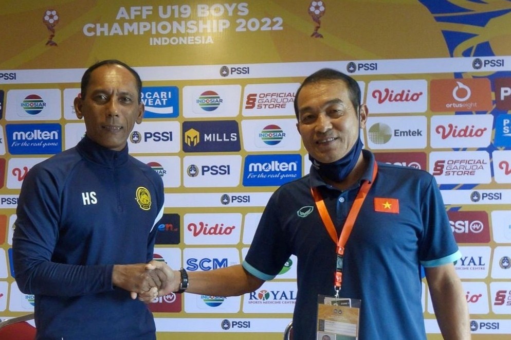HLV U19 Viet Nam lo ngai ve CDV Indonesia hinh anh
