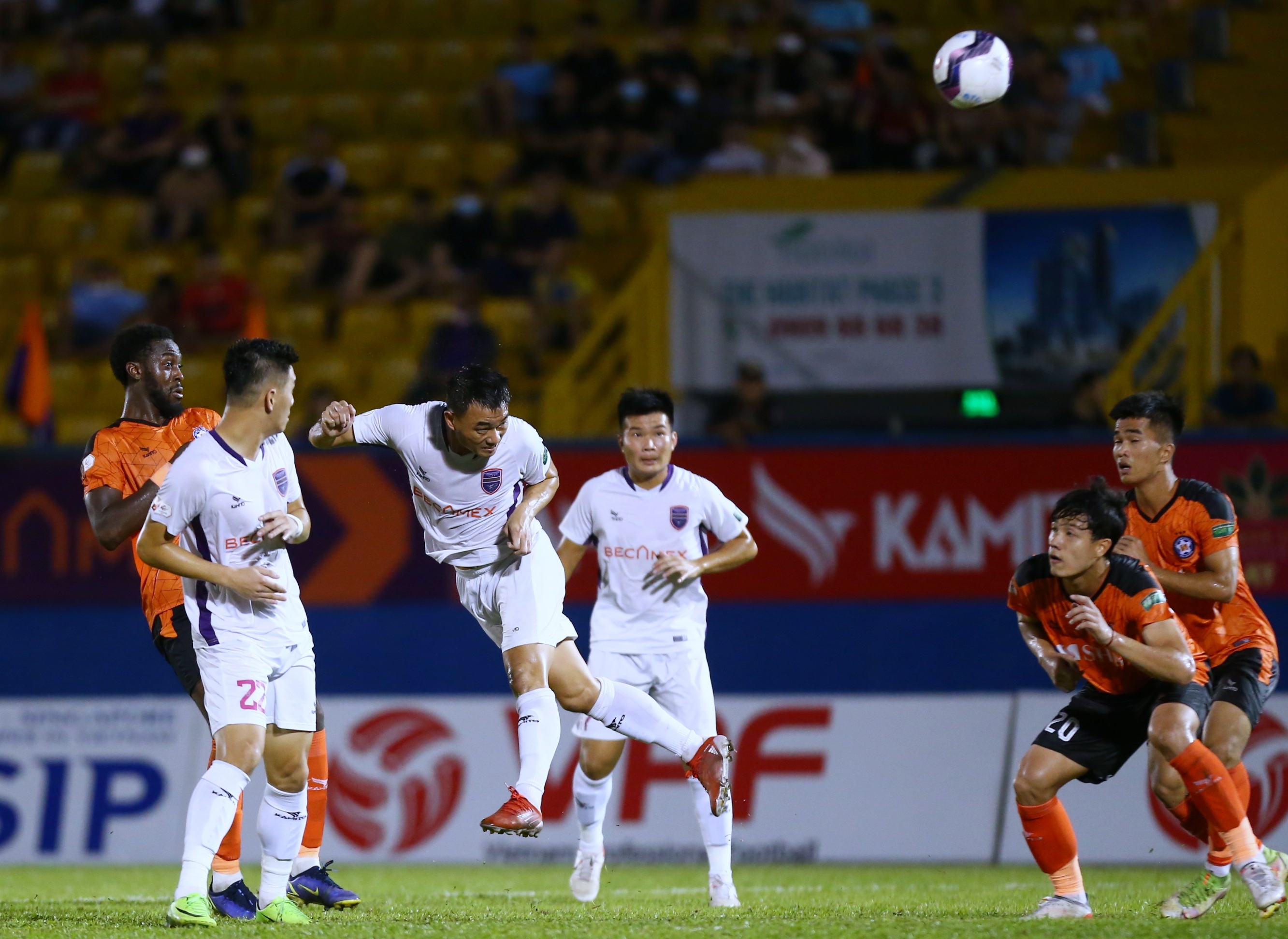 Tien Linh trung phat hai cuu binh U23 Viet Nam anh 9