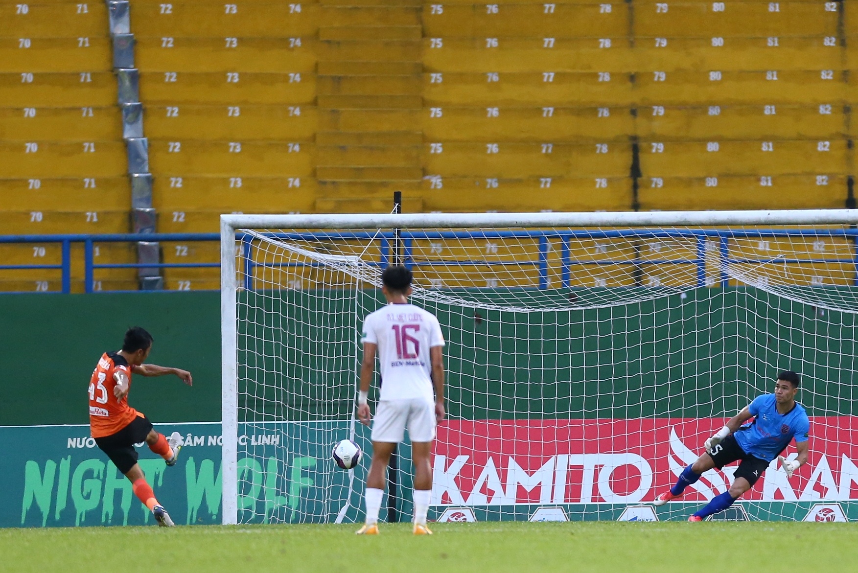 Tien Linh trung phat hai cuu binh U23 Viet Nam anh 7