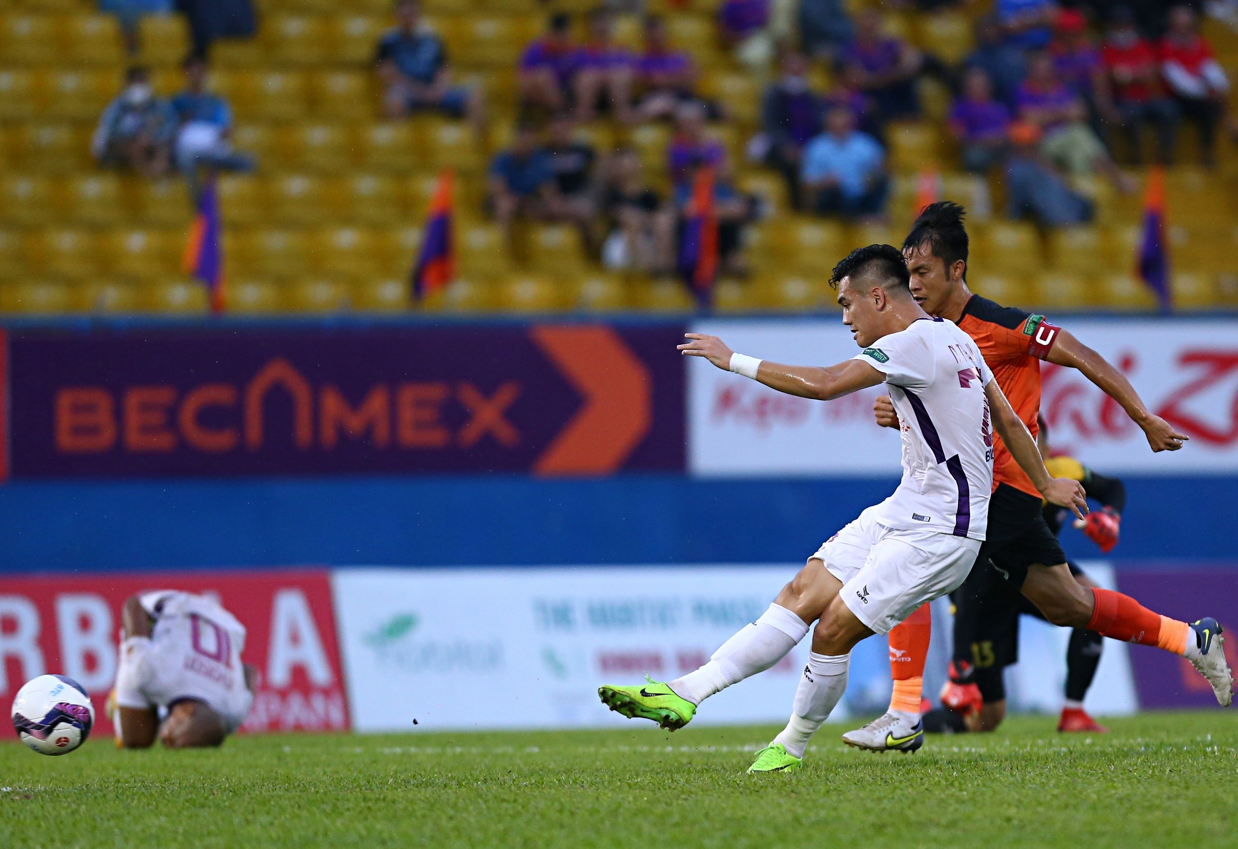 Tien Linh trung phat hai cuu binh U23 Viet Nam anh 4