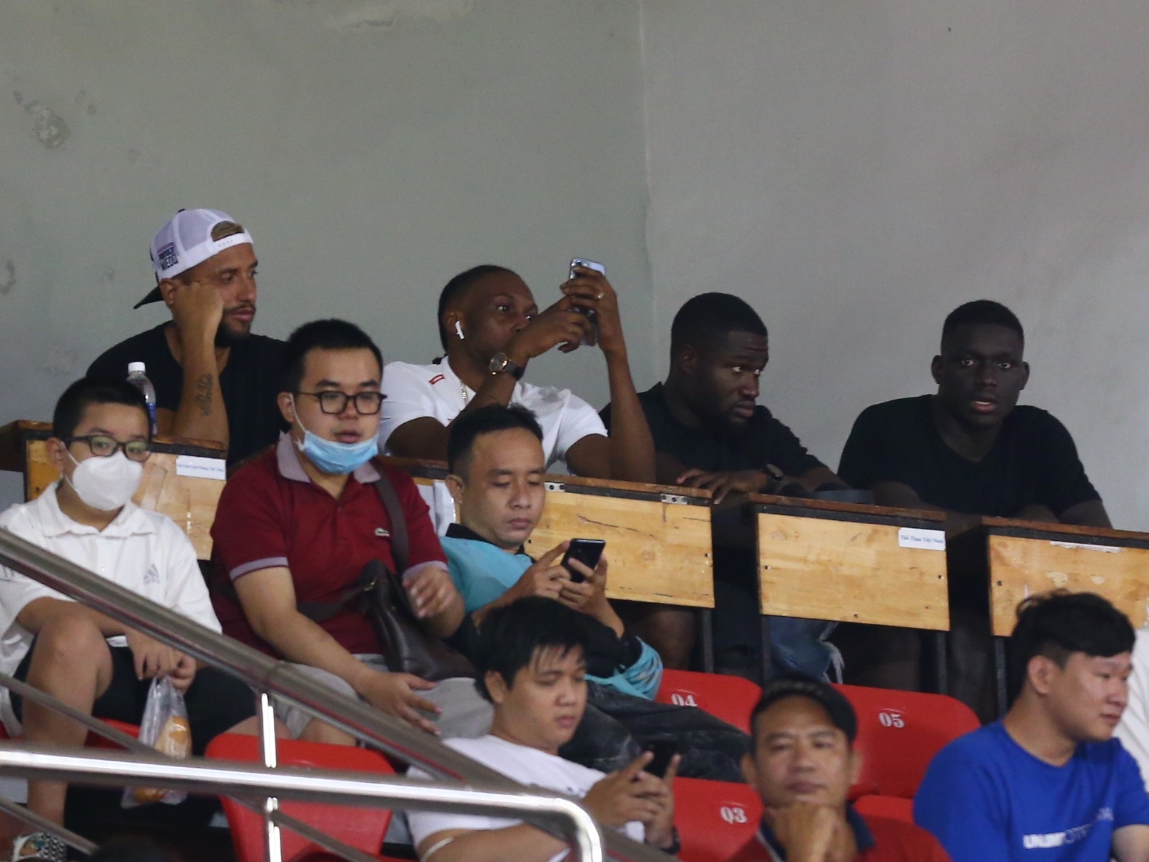 Vua pha luoi Jamaica gia nhap CLB TP.HCM anh 1