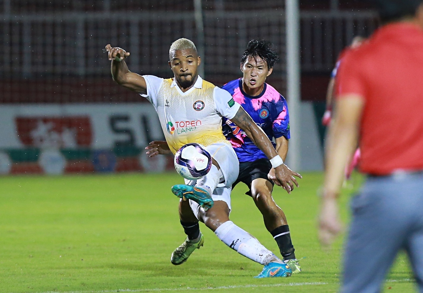 CLB Binh Dinh mat chan sut rafaelson anh 1