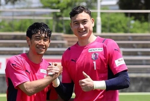 Van Lam co the sap roi Cerezo Osaka hinh anh