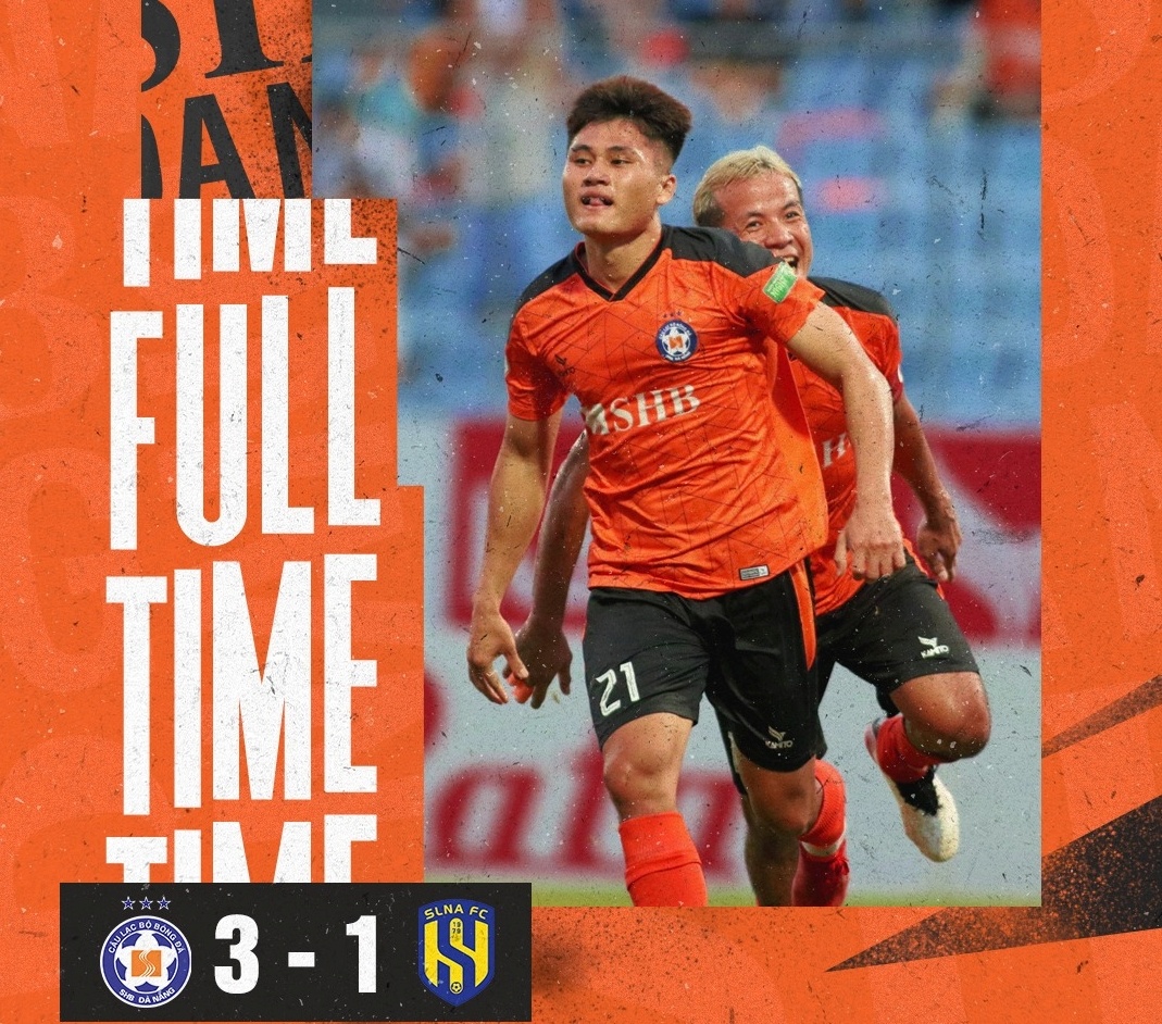 Tien dao 19 tuoi danh bai 6 cau thu SLNA anh 1