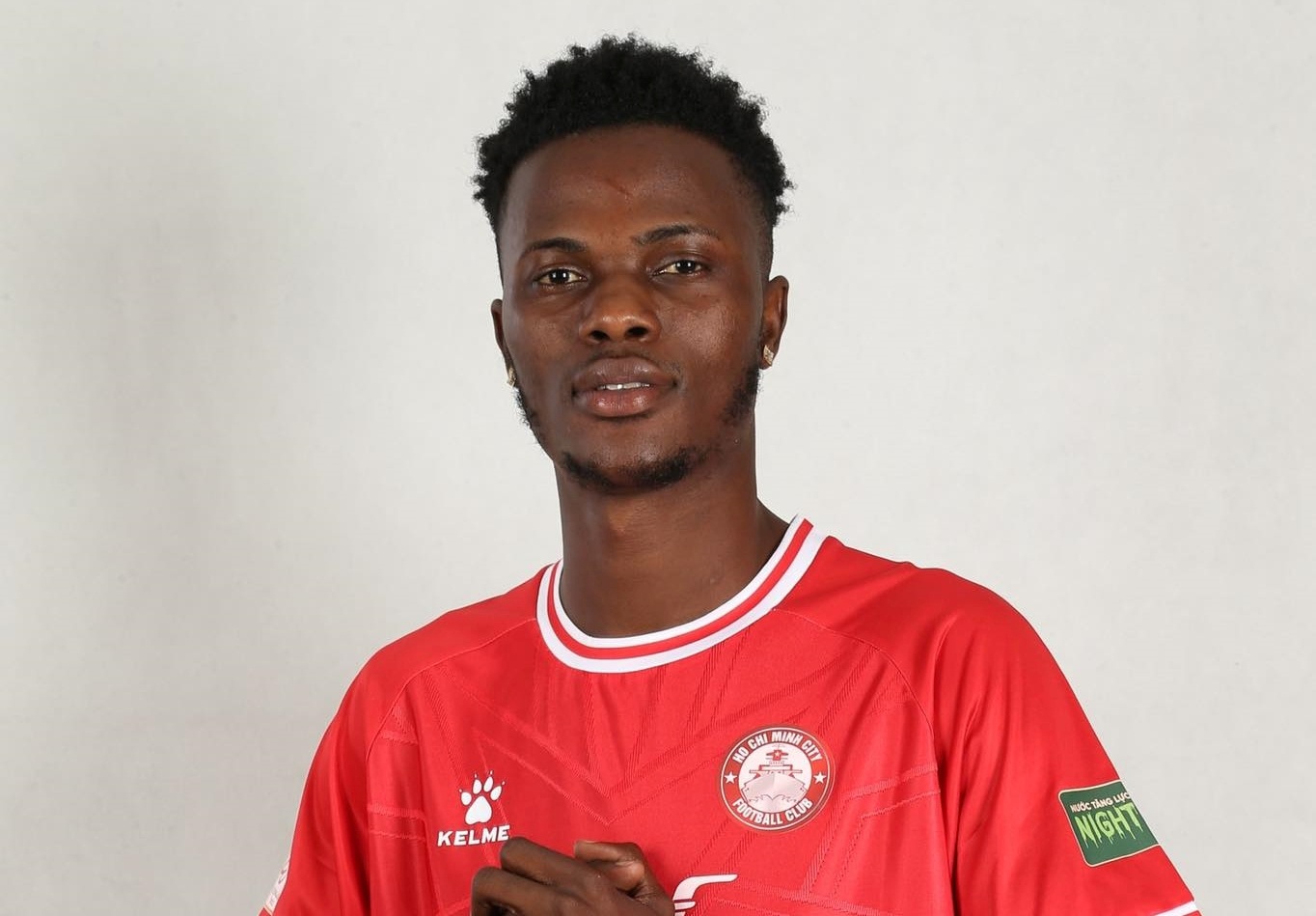 Ngoai binh Jamaica dong y den CLB TP.HCM hinh anh