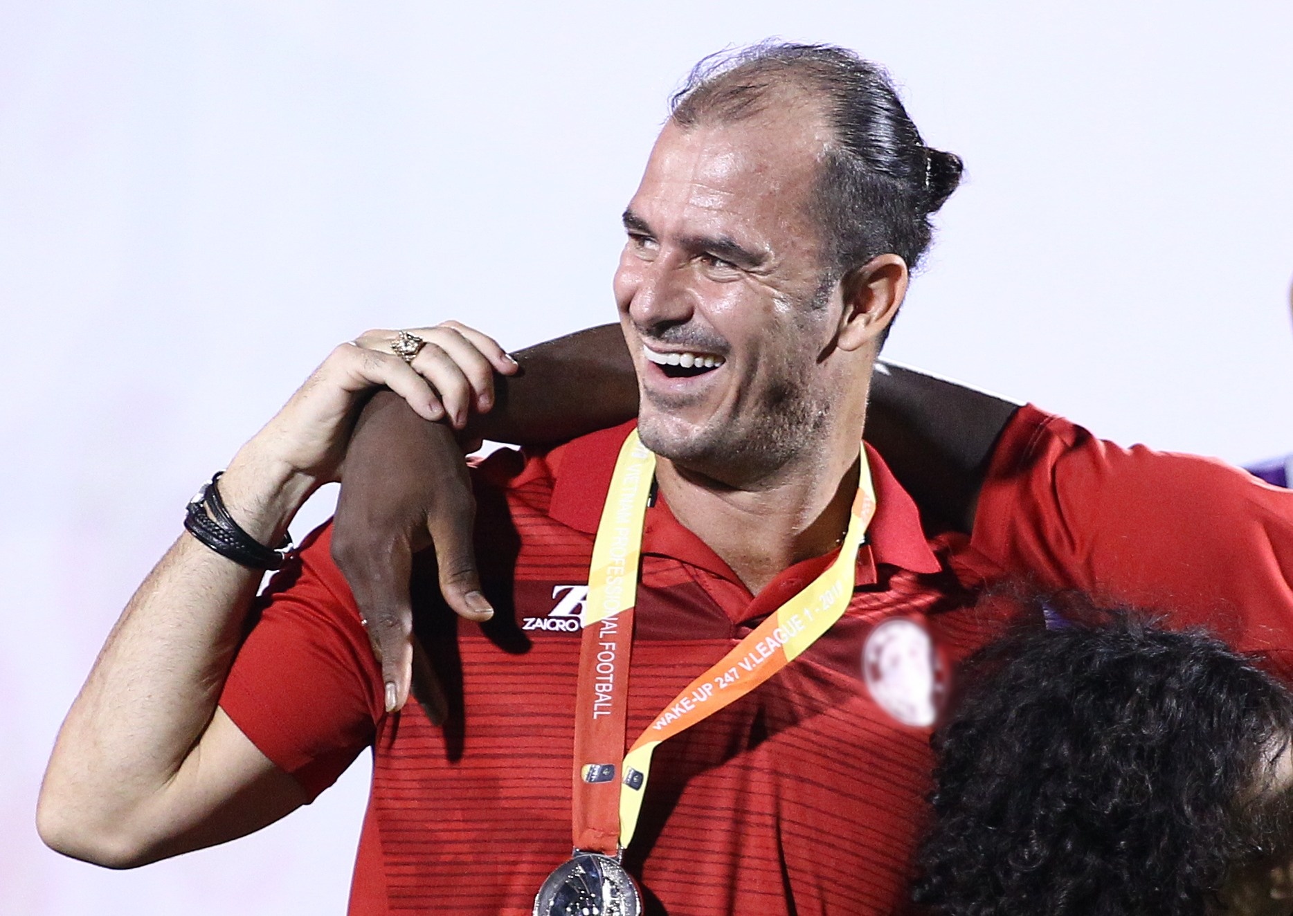 Dang sau y dinh tro lai V.League cua tien dao 41 tuoi hinh anh