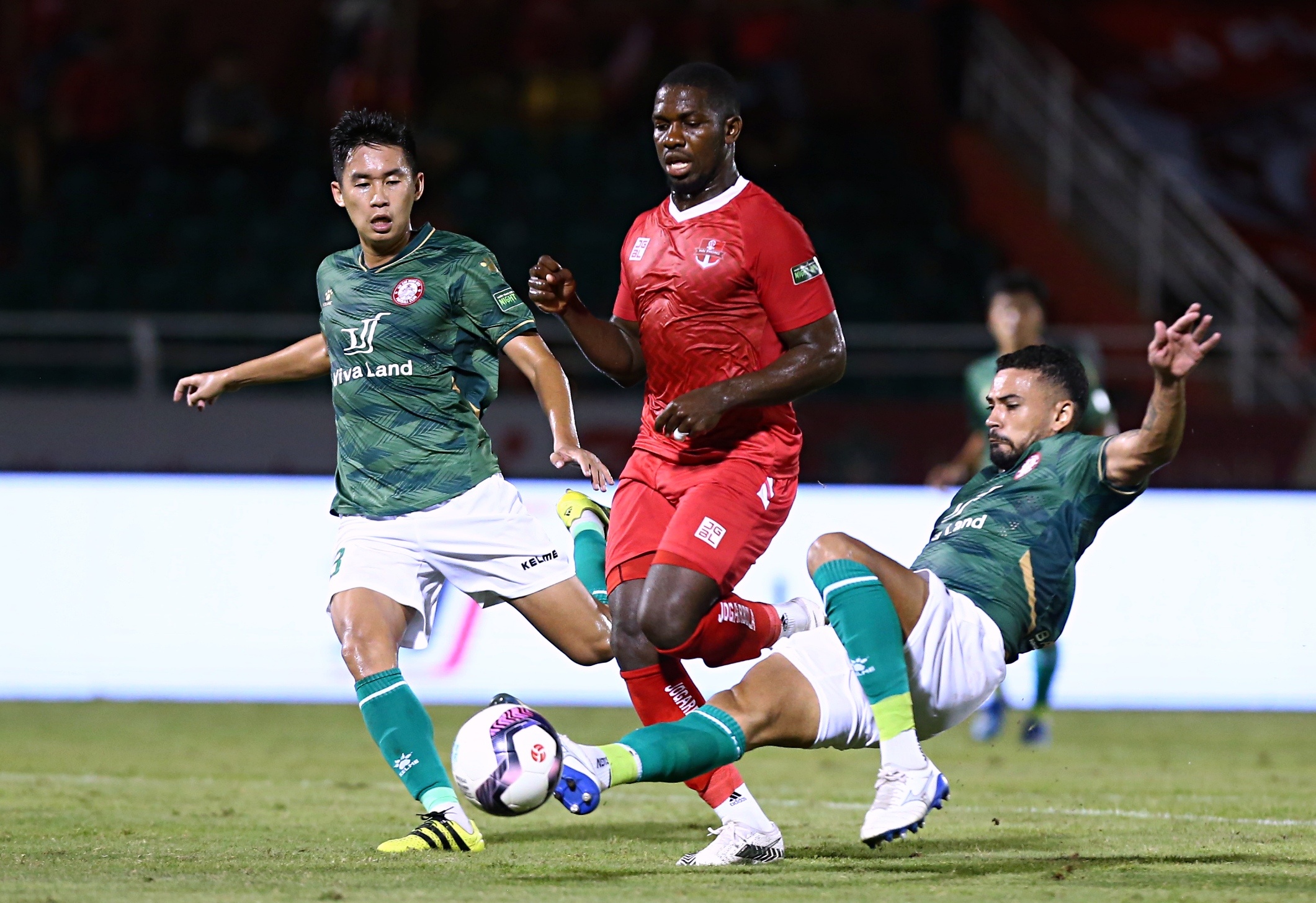 ngoai binh jamaica anh 1