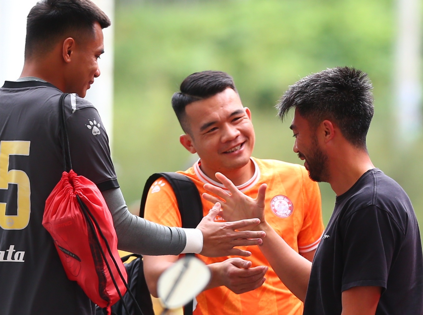 lee nguyen tap kin khi tro lai v.league anh 3