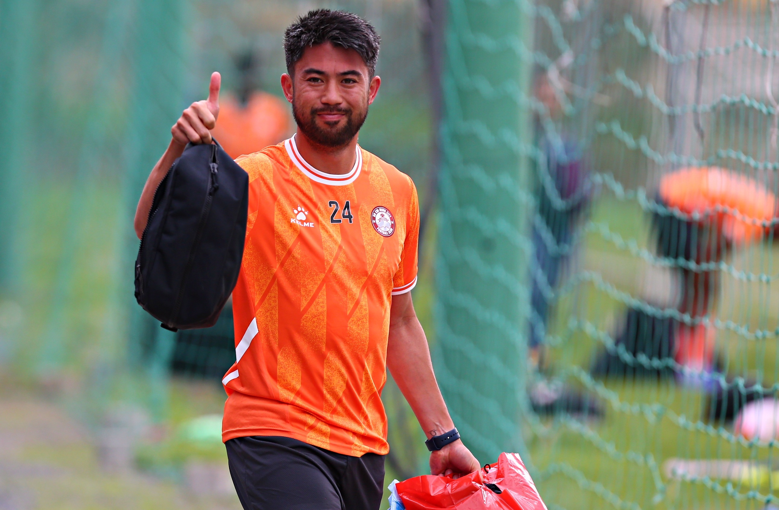 lee nguyen tap kin khi tro lai v.league anh 4