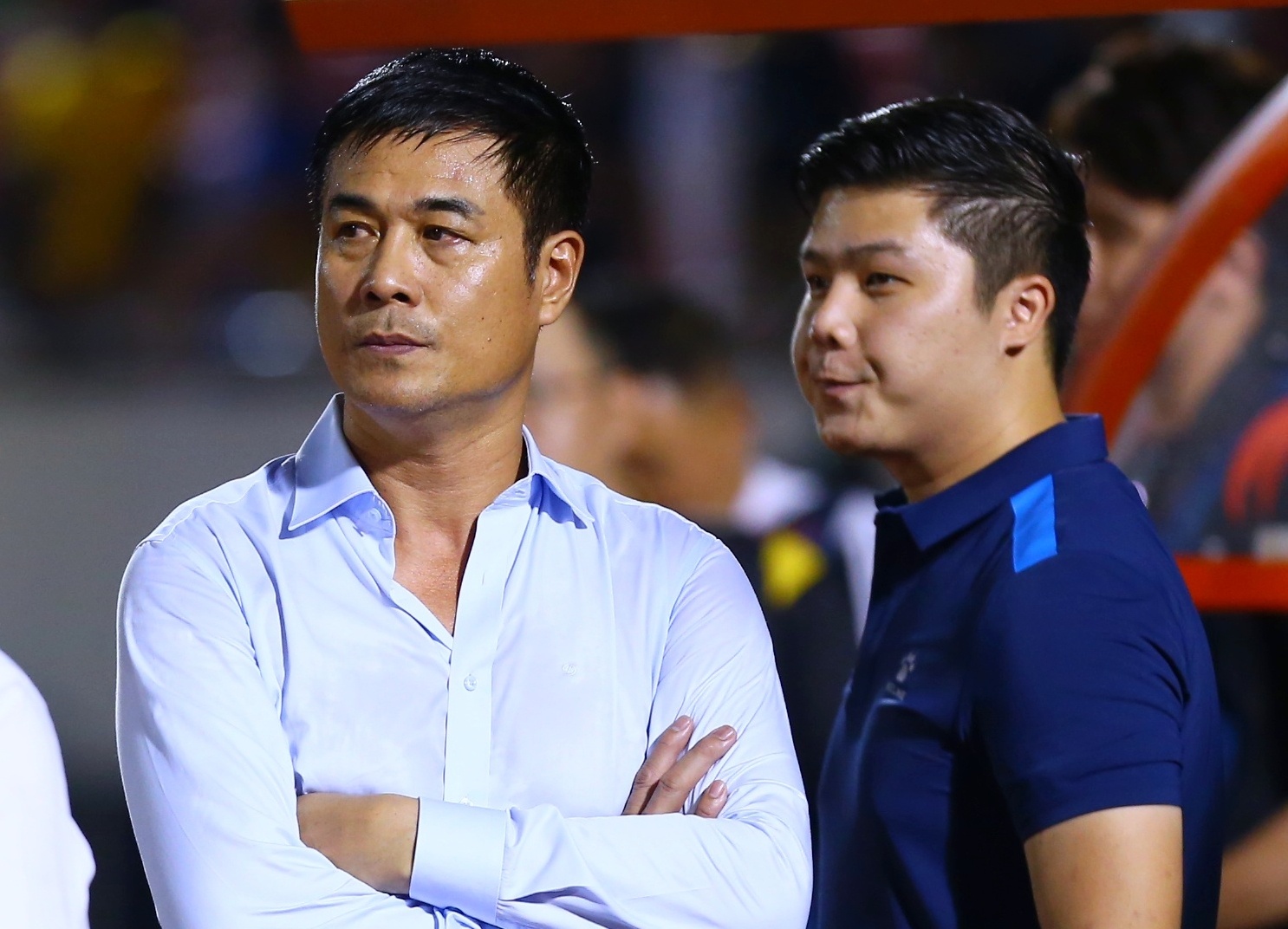 Van Thuan an mung khieu khich doi bong cu hinh anh