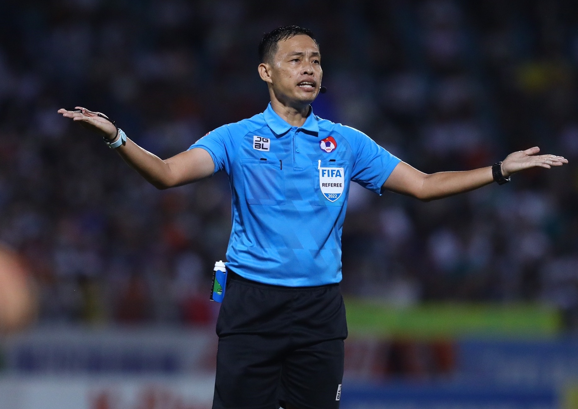 trong tai fifa ngo duy lan anh 1