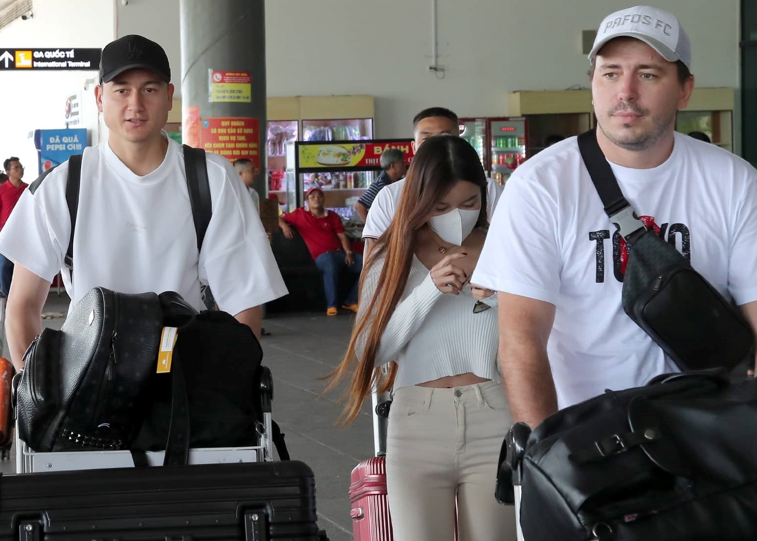 ban gai van lam anh 2