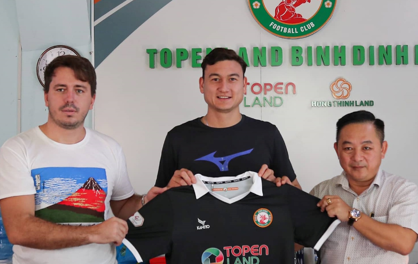 ban gai van lam anh 3