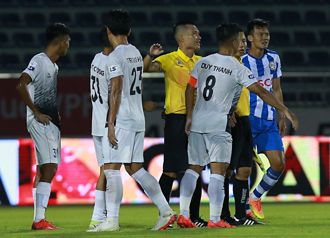 khanh hoa v.league anh 9