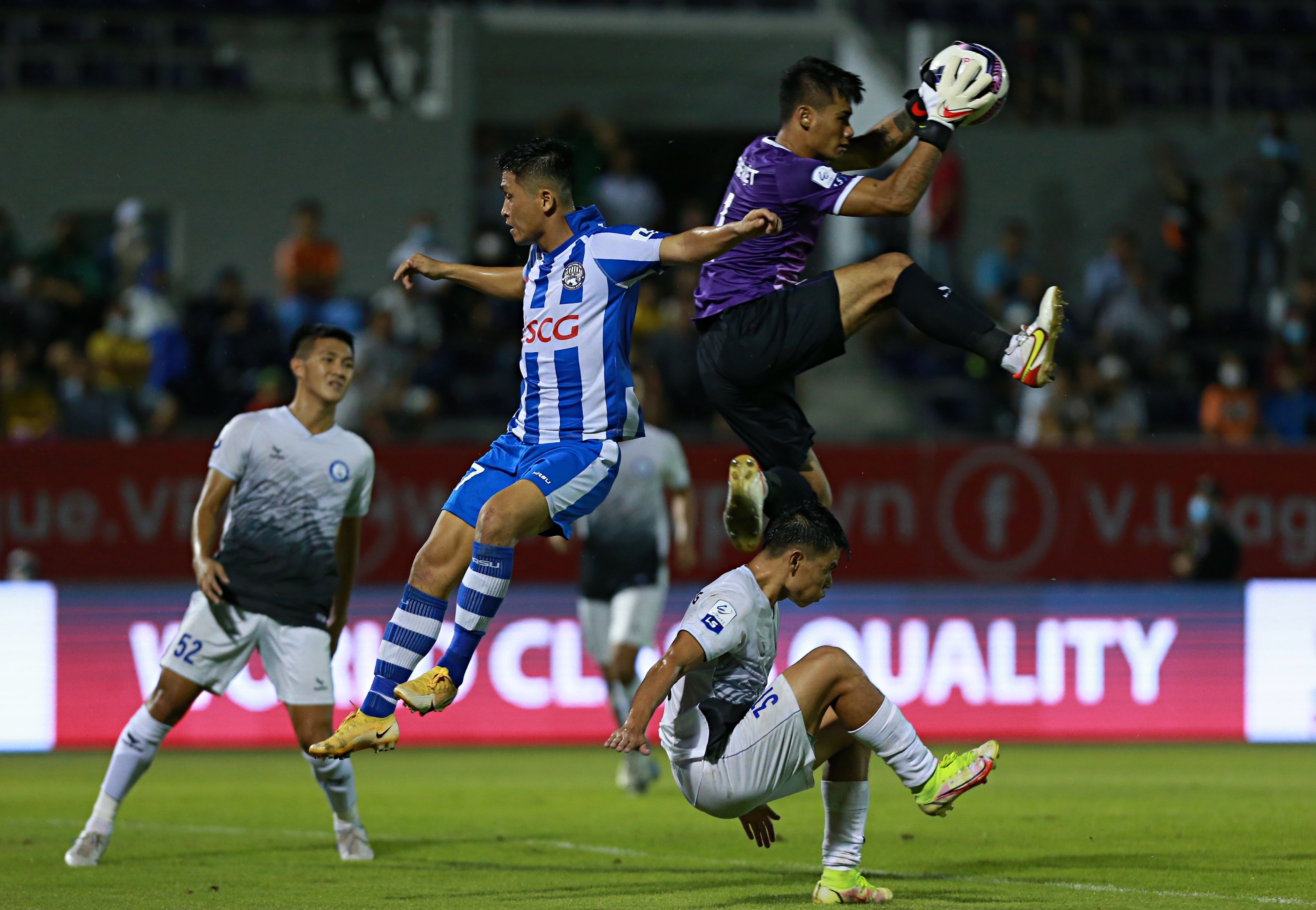 khanh hoa v.league anh 4