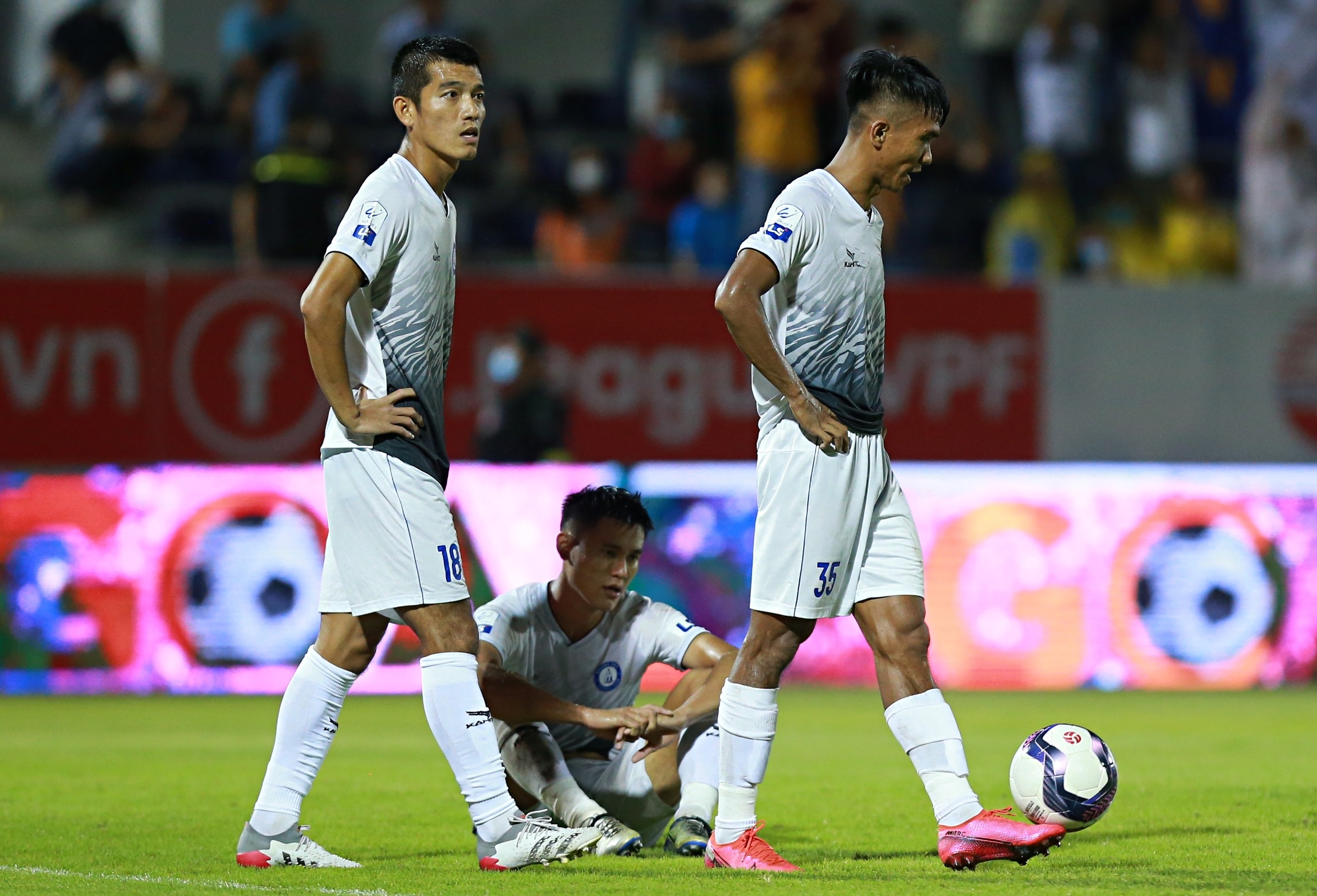 khanh hoa thang hang anh 1