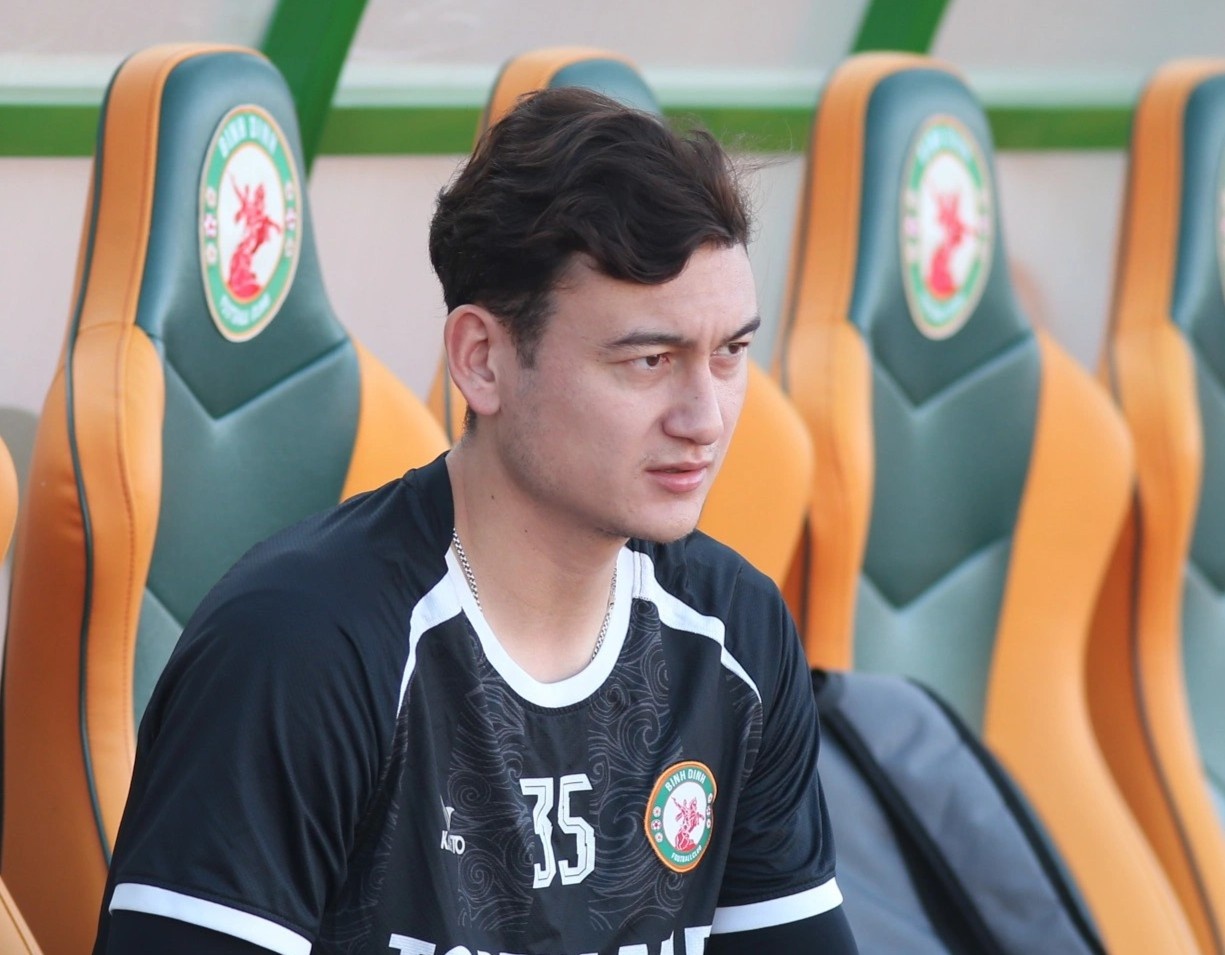 Van Lam co the ra san o tran dau voi CLB Ha Noi hinh anh