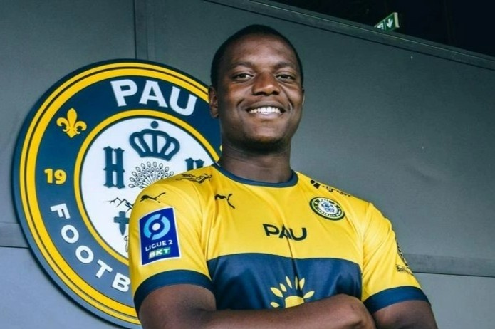 Pau FC mua cau thu thu 16 hinh anh