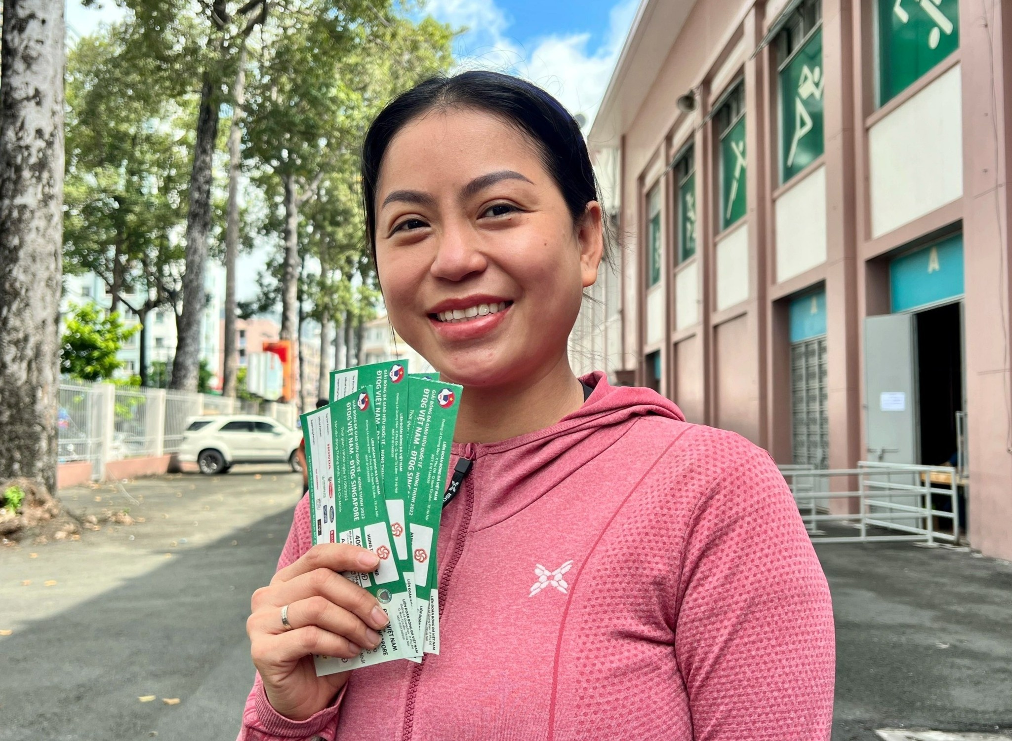 E ve xem tuyen Viet Nam da giao huu o TP.HCM hinh anh